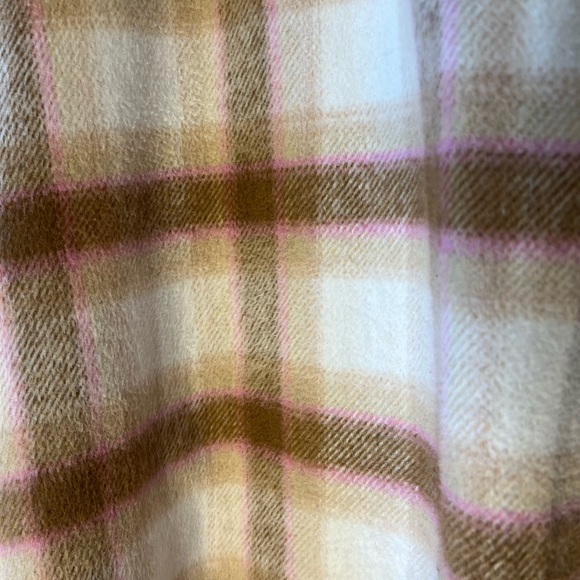 Cozy Plaid Jacket - Women’s 2XL - Picture 2 of 6